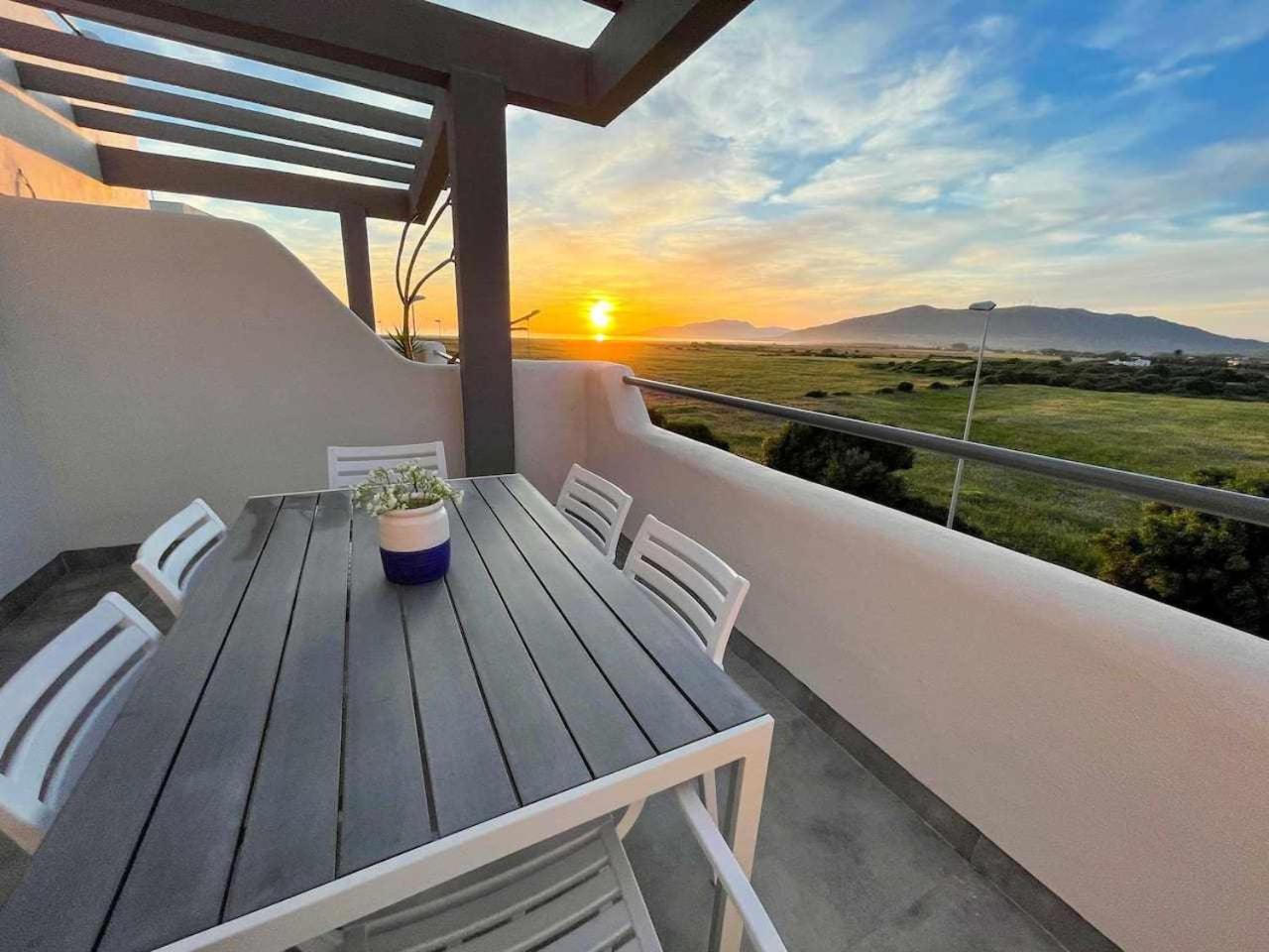 Tarifa Beach Rentals Sunset Room photo